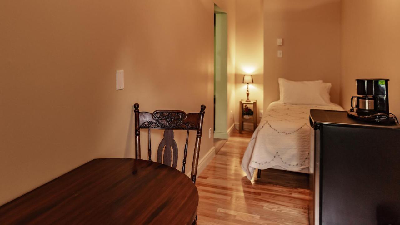 Auberge Akamaraska Камураска Екстериор снимка
